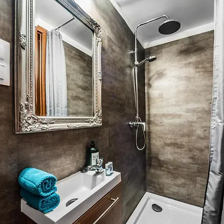 Apartment Kiraly 87 Stylish