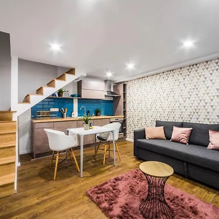 Kiraly 87 Stylish Apartment